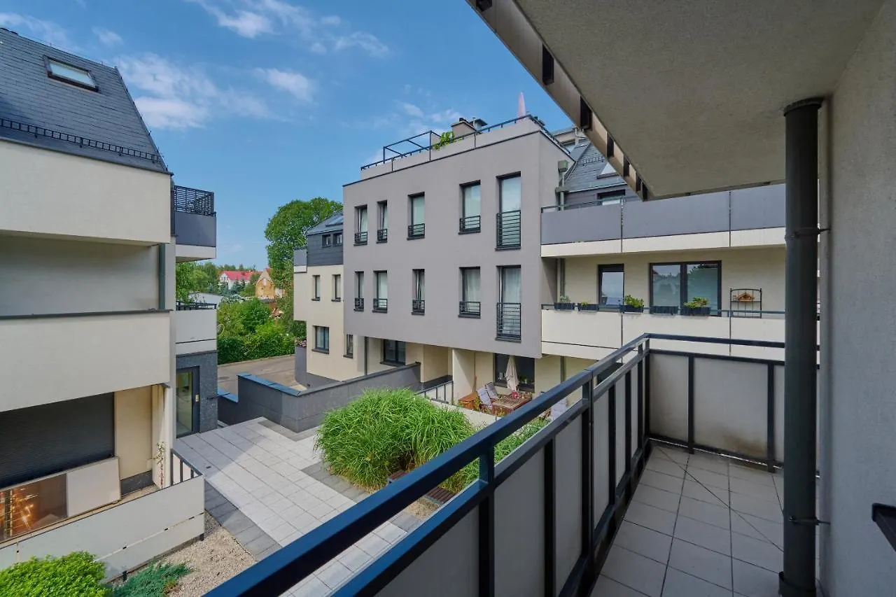 Elegant 1 Bedroom Apartment With Balcony In Wroclaw By Noclegi Renters